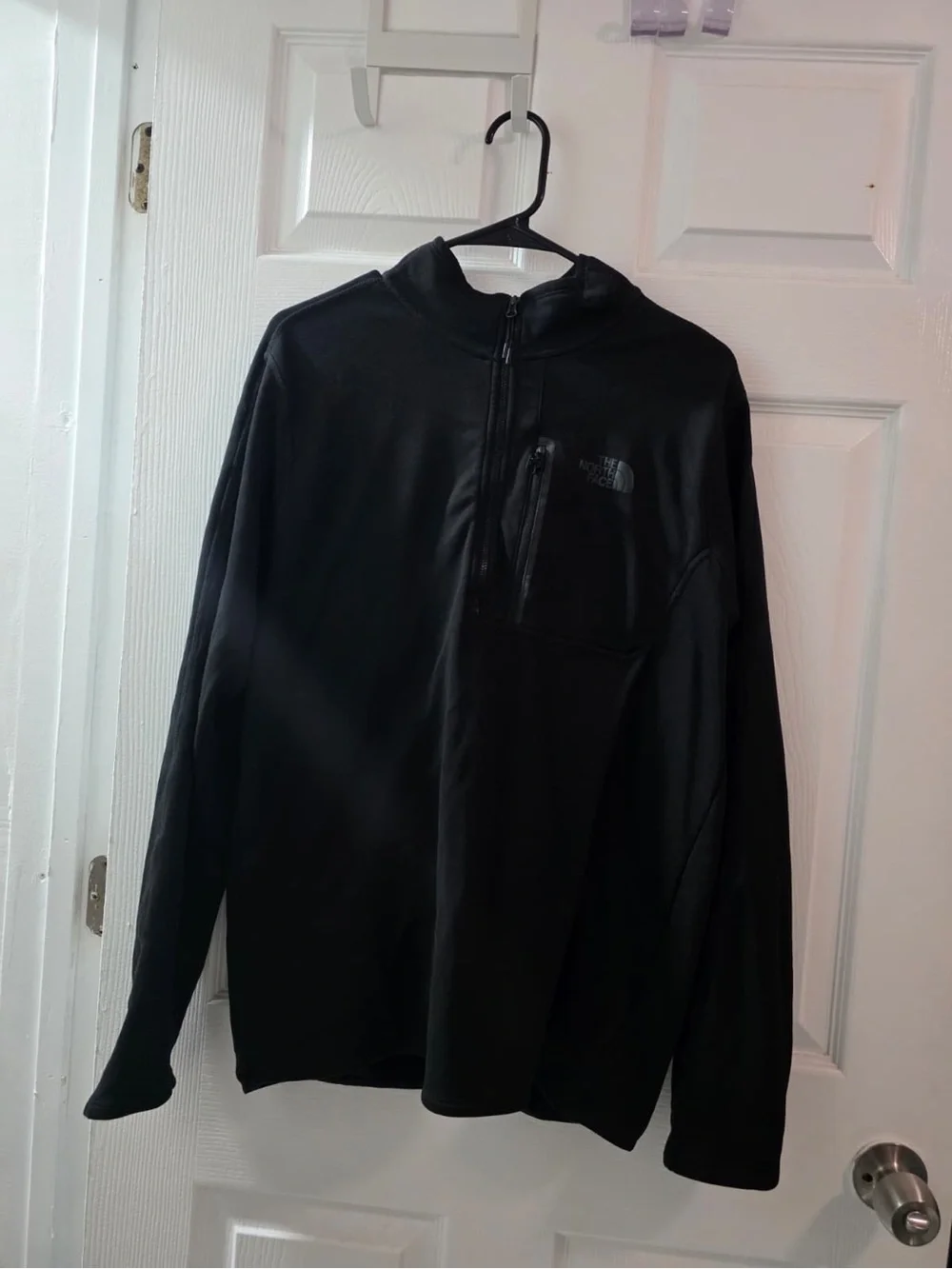 The North Face Men's Black Half-Zip Fleece Pullover